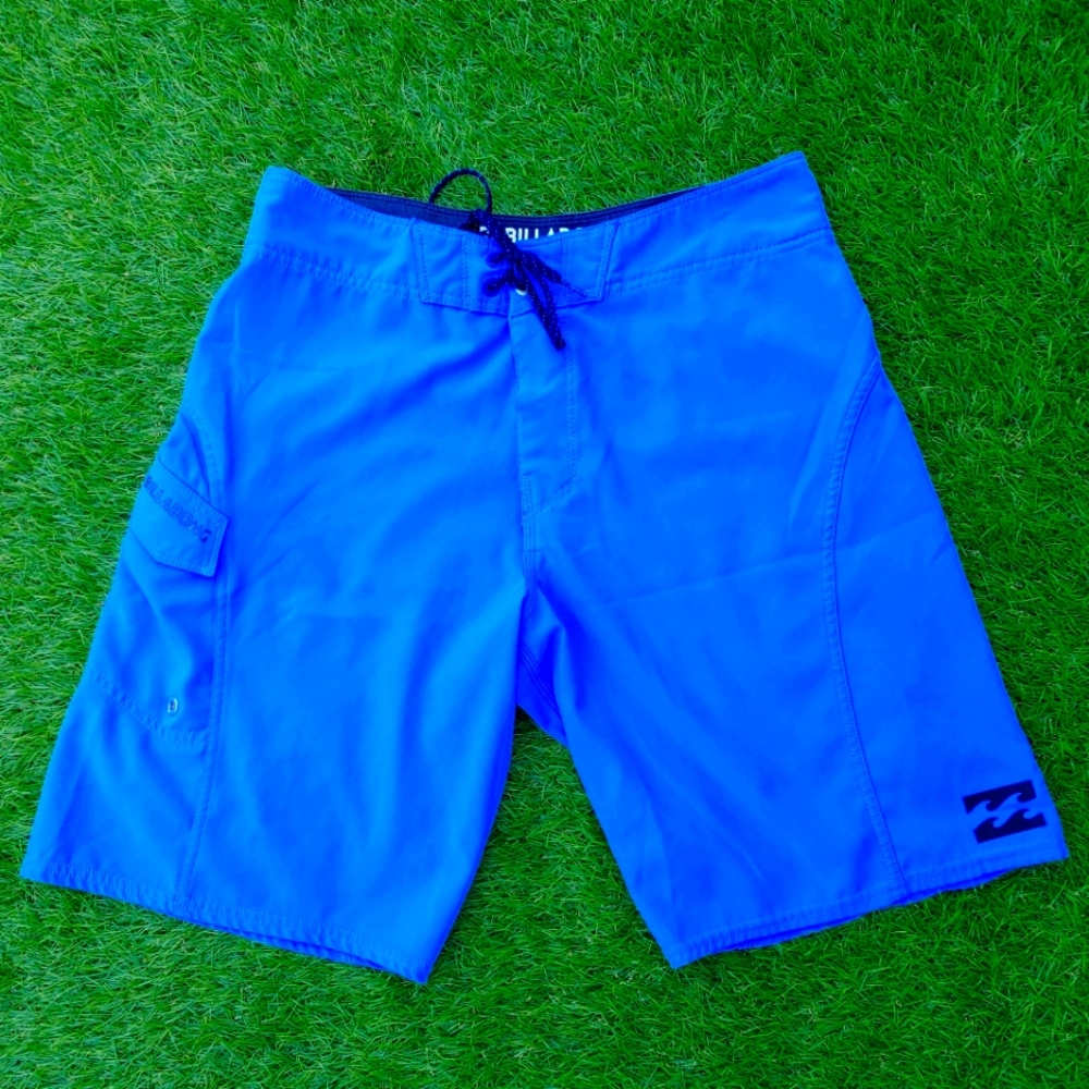 Excellent Used Condition Men's BILLABONG Blue Board Shorts Size 30